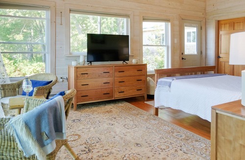 Trenton Cottage | Acadia Waterfront Retreat w/ Private Beach+Studio