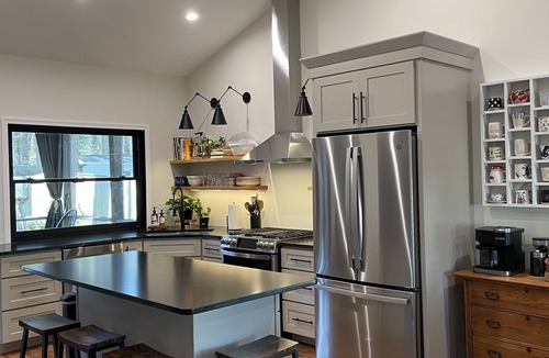 Stevensville Cottage | Accessible, Screened-in porch, Sauna, Fire Pit, Dog Friendly