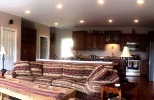 Independence Other | Accommodation ∙ 4 bedrooms ∙ 2 guests