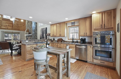 Basye Cabin | Acorn Ridge: Modern Shenandoah Mountain 4 Bedroom 4 Bathroom, Firepit, Theater