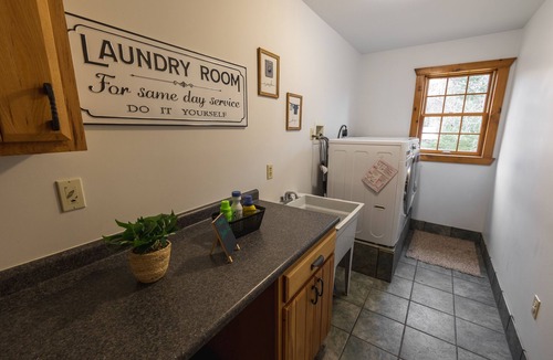 Broadalbin House | Adirondacks Getaway - Hiking Trails - Sauna - 5-Min from Lake - Pet-Friendly