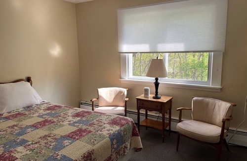East Dorset Hotel | Aerie Inn of Vermont