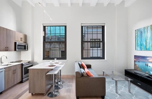 Chinatown Apartment | Afforable Stylish DownTown Boston Studio w/upscale amenities