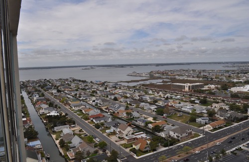 North Ocean City Condo | Affordable 2-Story Penthouse w/Panoramic Ocean And Bay Views