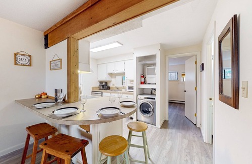 Waterville Valley Condo | All-seasons condo with on-site golf, pools, athletic courts, gym, & EV charger