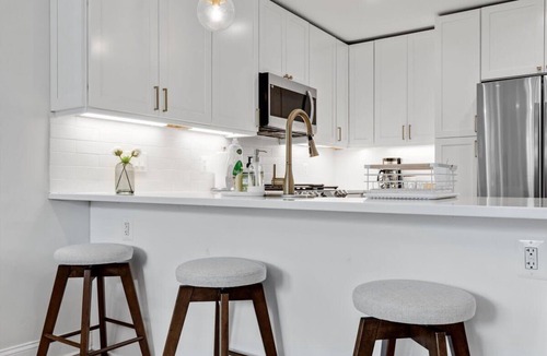 Southwest Quadrant House | ALX Home Away from Home
