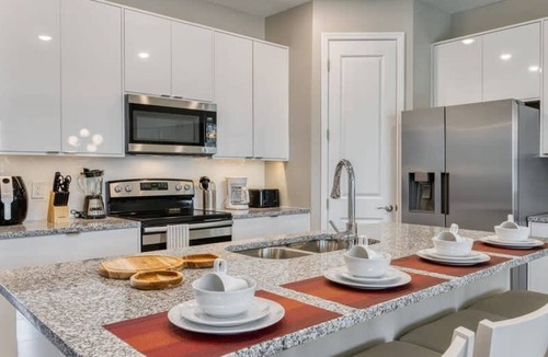 West Kissimmee Villa | Amazing and spacious home with private pool, just 10 min from Disney