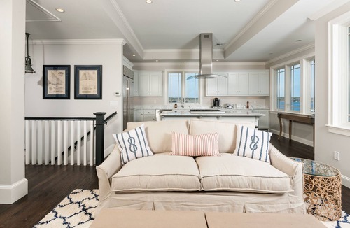 York Beach House | Amazing Direct Ocean Views, York's BEST Just Minutes To Short Sands Beach