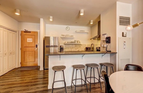 Stratton Mountain Condo | Amazing modern 2BR w views and 5 min walk to Village & Slopes