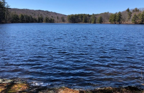 Gilmanton House | Amazing Setting! Private Retreat w/ free use of 4 kayaks