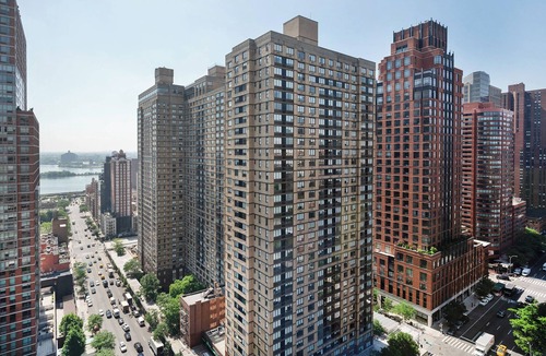 Upper East Side Apartment | Amazing UES Luxury 2 Bed w/Gym, Pool,Laundry #6161
