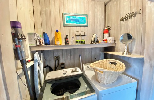 Aquinnah House | Amazing Views! Sunsets! Larger Roof Deck! Historic Martha’s Vineyard Gem!