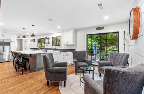 Andover House | Andover in-town, 3-bedroom furnished home, single level living & 2-car garage