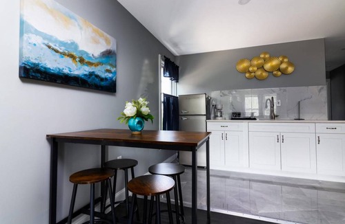 Downtown Niagara Falls Apartment | Apartment ∙ 1 bedroom ∙ 2 guests