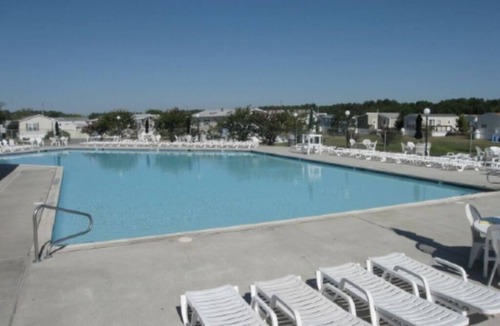 Assateague Pointe House | Assateague Pointe 2 br/1 ba 2 outdoor pools -in WOC.