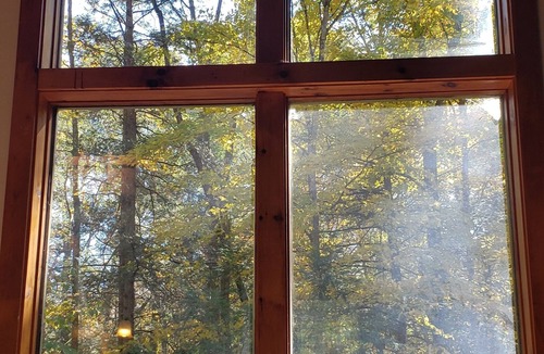 Putney House | Attractive Saltbox in the Woods