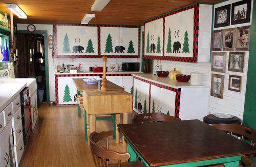 Johnsburg House | Authentic family friendly Adirondack Lodge 15 min to Gore Mountain