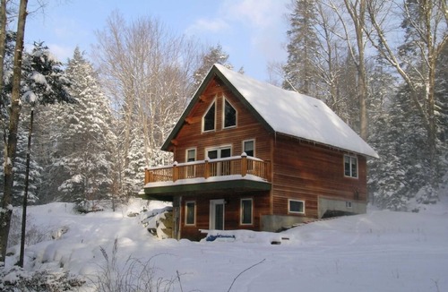 Mount Holly Ski Chalet | Autumn Escape - Chalet Retreat in the Heart of the Mountains. Dog friendly!