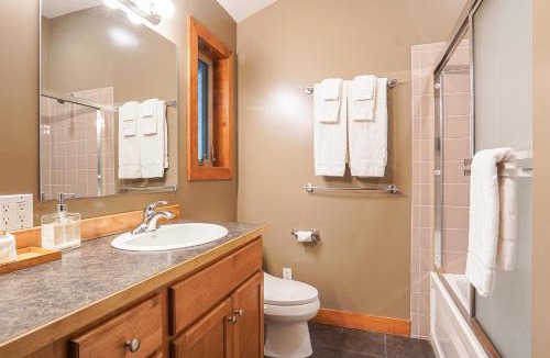 Glacier House | Avventura Chalet