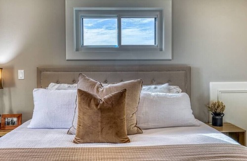 Brenham House | Backroads & Views! Close to Brenham & Round Top