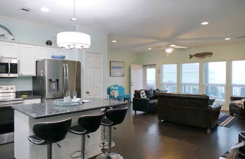 Port Bolivar House | Barney's Beach House - Ocean Front Fenced in yard for dogs