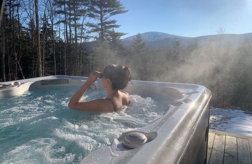 Winhall Ski Chalet | Barrel Sauna + Hot Tub & Mtn Views