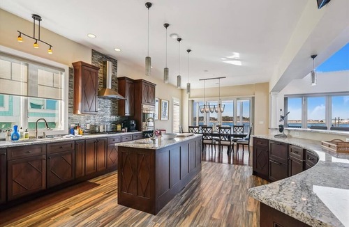 Ocean View House | Bayfront Retreat | Sleeps 16 | Pool + Beach Access