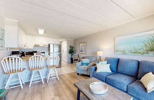 North Ocean City Condo | Beachfront condo with private balcony & amazing views