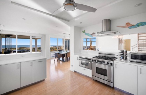 A-Zone House | Beachfront Mansion+ Ocean Views