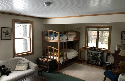 New London House | Beachfront Summer Swims, Winter Ski and Snow, and Sunsets on Lake Sunapee!