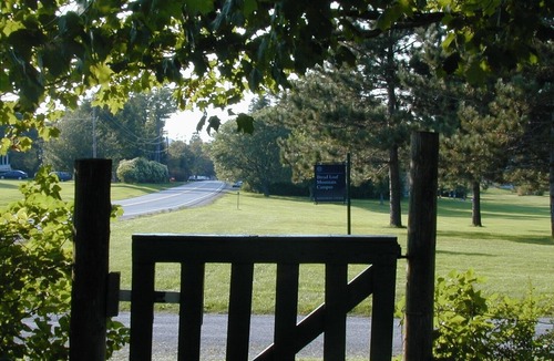 Bread Loaf Apartment | Beautiful 1 BDRM Overlooking Bread Loaf Campus- Available School of nEnglish!