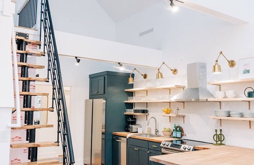 Freeport Apartment | Beautiful 3-Bed 2.5 bath in downtown Freeport