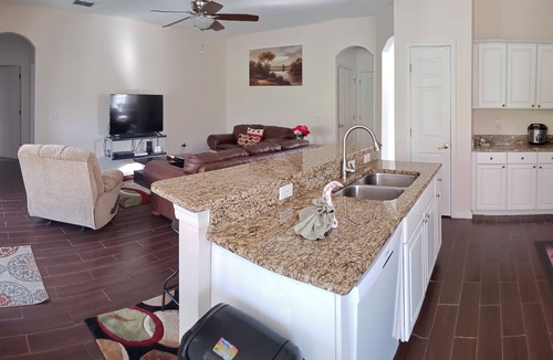 Highgate Park Villa | Beautiful 4 bed, 3 bath luxury family villa with pvt pool near Disney!