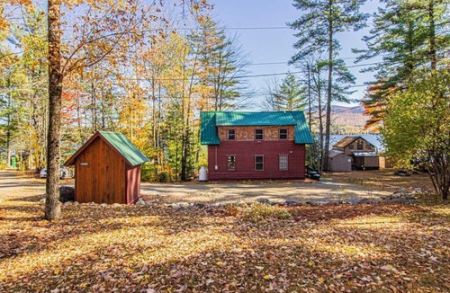North New Portland House | Beautiful 4 Season, Maine Lakefront Home, easy drive to Sugarloaf & Saddleback.