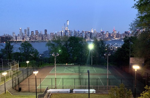 West New York Condo | Beautiful & Bright 2BR- 15 mins from NYC- Times Square
