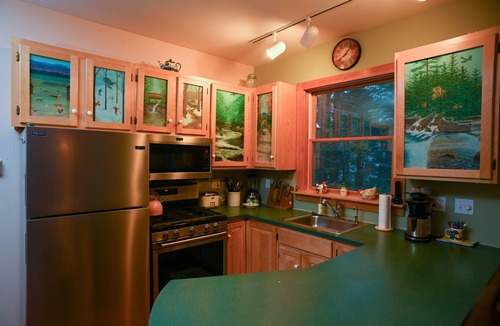 Jay Ski Chalet | Beautiful Cedar Chalet Overlooking Jay Branch