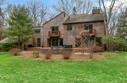 Pound Ridge House | beautiful contemporary house , only one hour from Manhattan