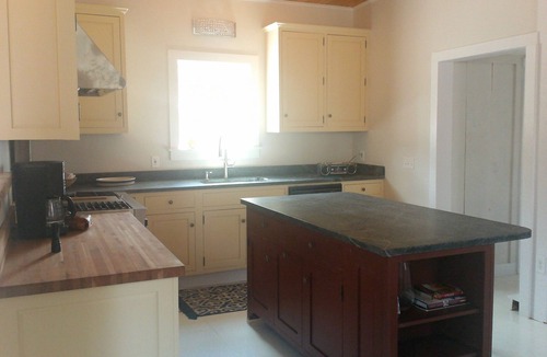 Newburyport Cottage | Beautiful Cottage Near Dowtown Newburyport and Plum Island Beach