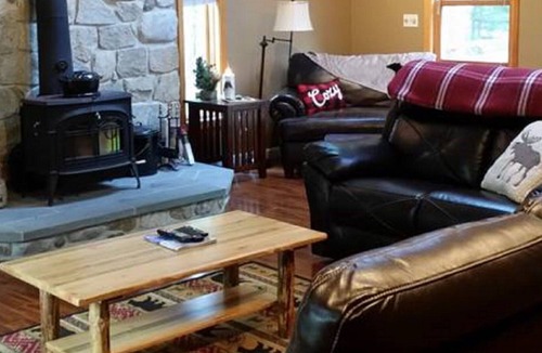 Conway House | Beautiful Dog-Friendly Conway Chalet! 🐶⛷️🏖️☀️❄️🍁