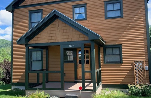 Wells House | Beautiful Lake-side home in Wells, VT