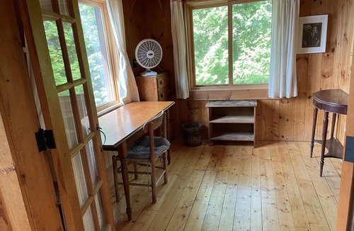 Greensboro House | Beautiful Lakefront Cottage with Single Level Access