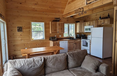 Woodsville Ski Chalet | Beautiful Lakeside Chalet in the White Mountains. Newly Constructed, 2023.