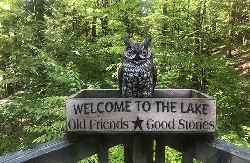 Bolton Landing House | Beautiful Log House In Bolton In Lake George Paradise! Dog friendly!