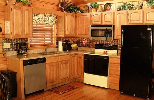 Sevierville Cabin | Beautiful Mountain Sunset View! Hot Tub, Pool Table, Closest to Dollywood