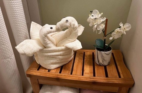 Nashua Apartment | Beautiful Neighborhood, Washer/Dryer, Breakfast,