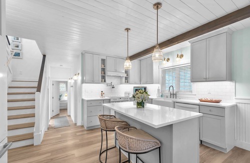 Seaside House | Beautiful newly renovated beach home with easy beach access!