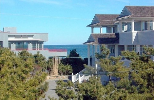 Loveladies House | Beautiful Oceanside 5 BR, 3rd Home From Private Beach, Great Ocean Views