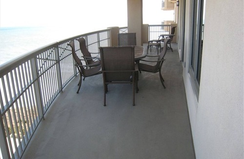 Myrtle Beach Condo | Beautiful Oceanview Margate. Book now for June and July