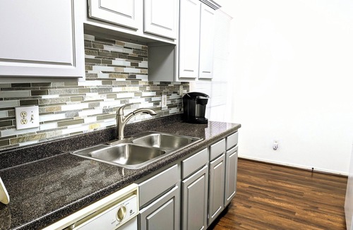 Texas Medical Center Condo | Beautiful One Bed, 10+ years Superhost, Vicinity of MD Anderson, TMC, Rice U.