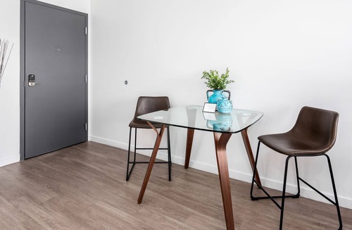 Downtown Columbus Apartment | BEAUTIFUL ONE BEDROOM APARTMENT IN THE HEART OF CO
